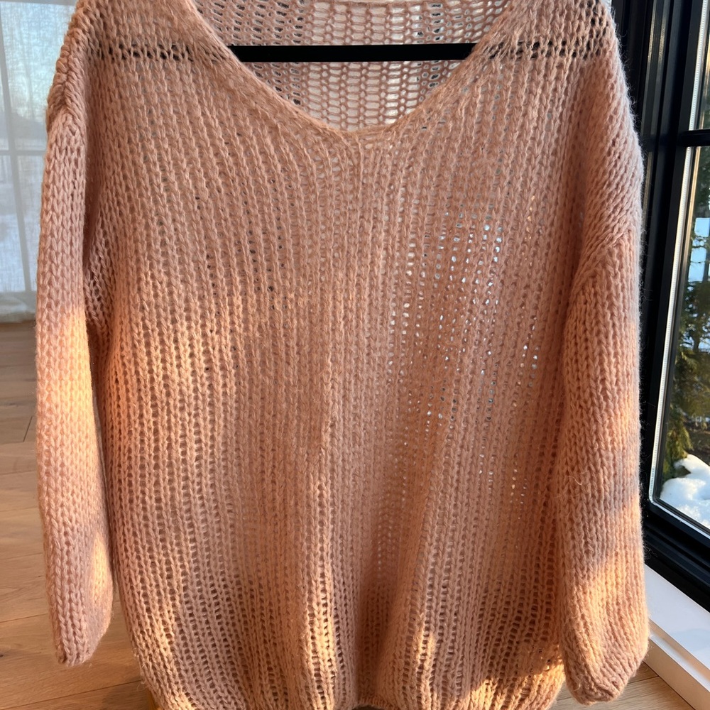 Cozy Pink Knit V Neck Sweater Size M